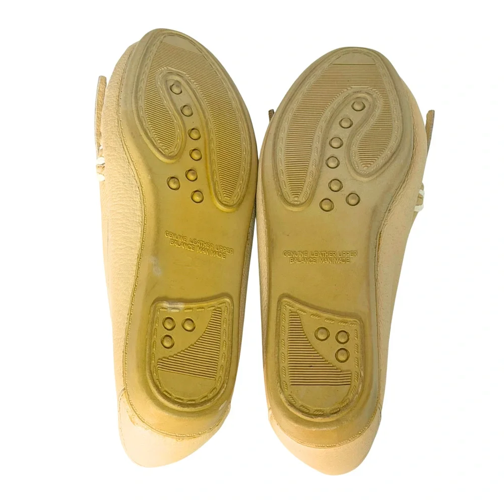 Hunter's Run Sz 8 Beaded Moccasins Classic Kiltie Fringe Beige Boho Cowgirl Vtg